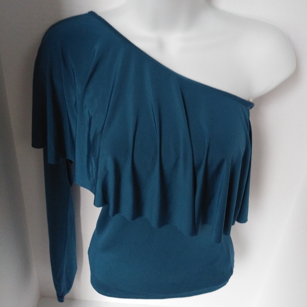 Off the shoulder top - Picture 1 of 1